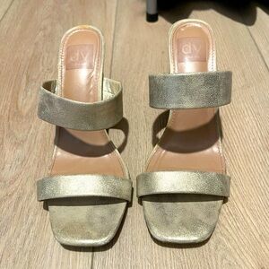 DV by Dolce Vita Women's Gold Sandals